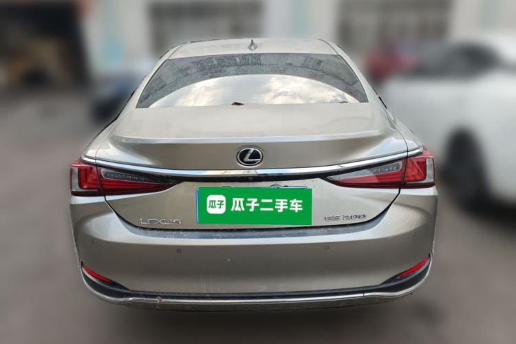 Used Lexus ES 2021 200 Excellence Edition
