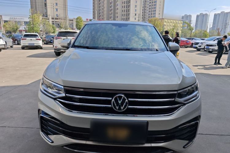 Used Volkswagen Tiguan L 2022 330TSI Automatic Two-Wheel Drive R-Line Enhanced Edition
