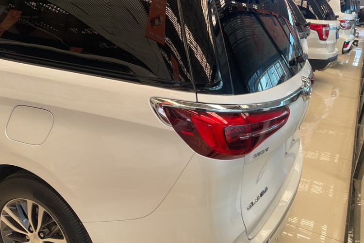 Used Buick GL8 2022 ES Landtrek 653T Comfort Edition
