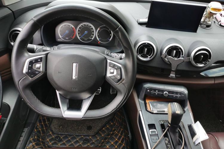 Used Wey VV7 2017 2.0T Flagship Edition
