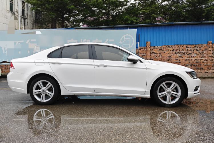 Used Volkswagen Lamando 2018 280TSI DSG Comfort Edition
