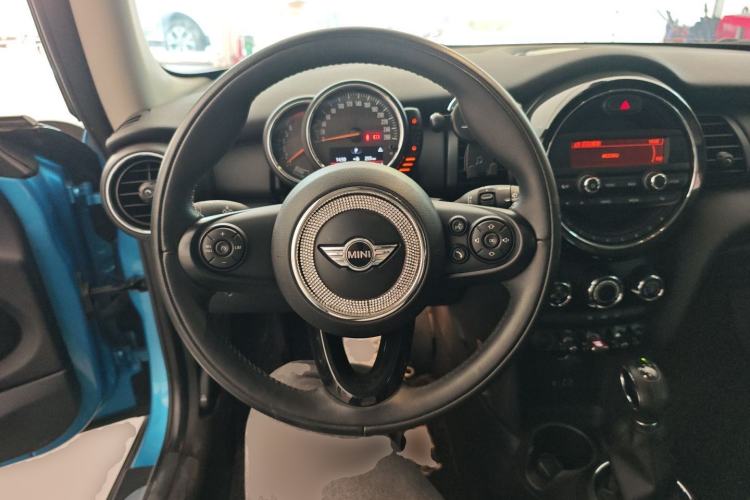 Used  MINI 2016 1.2T ONE Pioneer Edition
