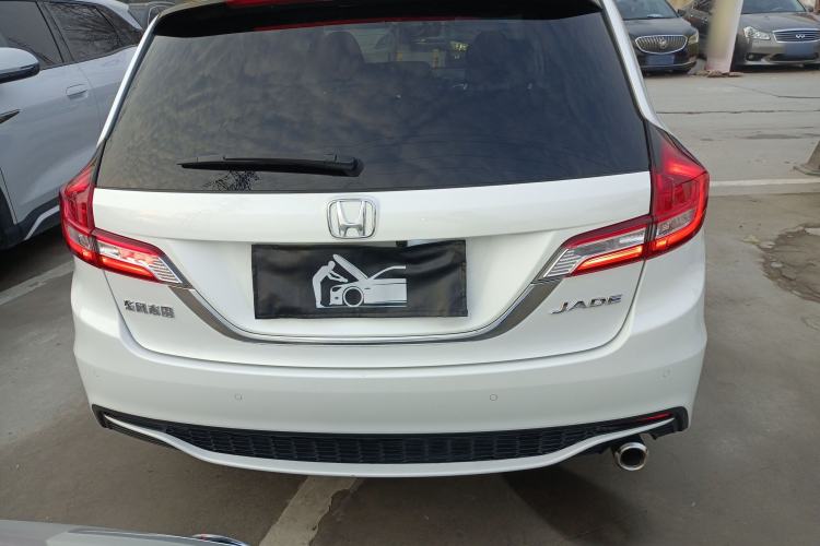 Used Honda Jade 2017 1.8L automatic Comfort version 5 seats