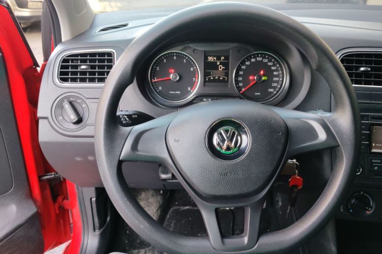 Used Volkswagen Polo 2014 1.4L Automatic Comfort Edition
