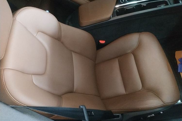 Used Volvo XC60 2024 B5 4x4 Smart Luxury Edition