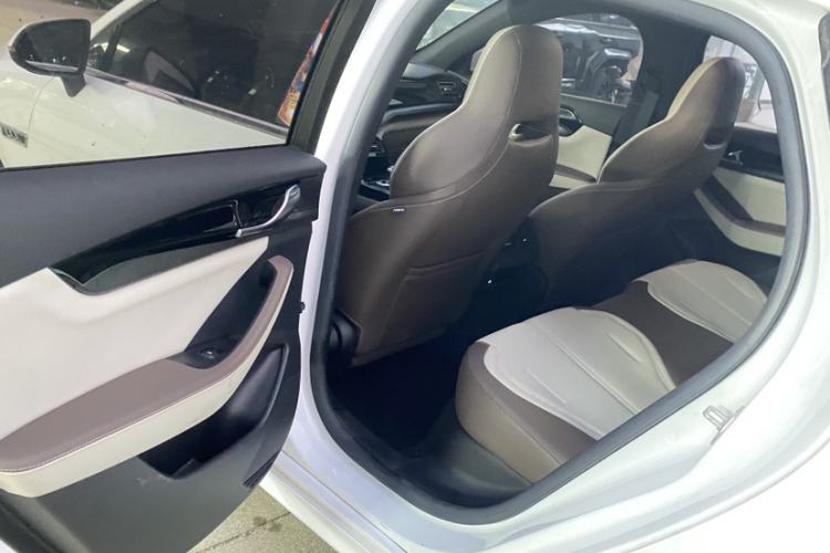 Used BYD Qin PLUS 2024 HONOR Edition DM-i 55KM Leading Model
