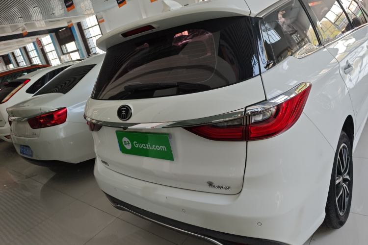 Used BYD Song MAX 2017 1.5T Automatic Smart Connect Luxury 7-Seater
