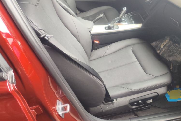 Used BMW 3 Series 2015 320i Luxury Line Stylish Edition
