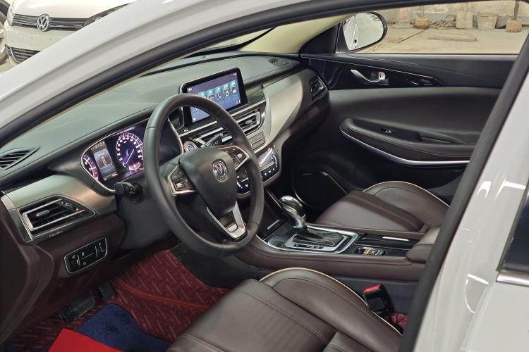 Used Changan Raeton CC 2018 1.5T Automatic Haoya Model Guangmang Edition China V Standard