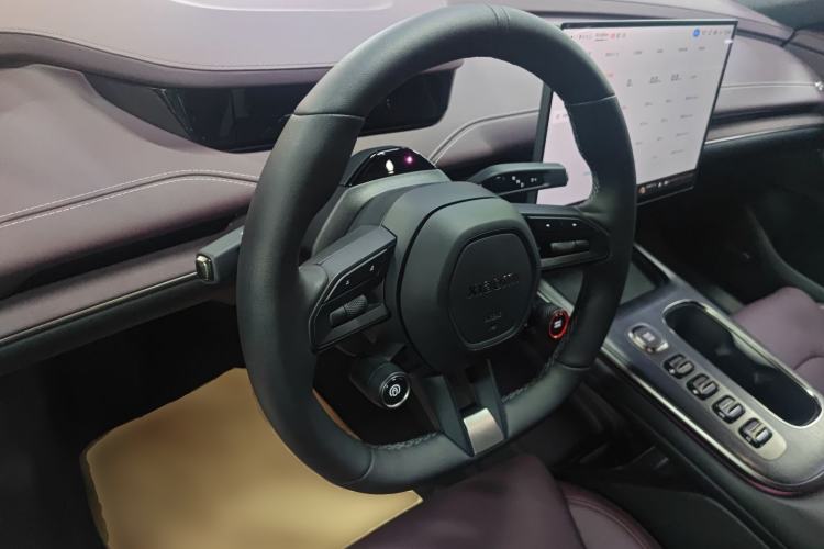 Used  SU7 2024 Rear-Drive Ultra-Long Range Advanced Pro-Level Intelligent Driving Version
