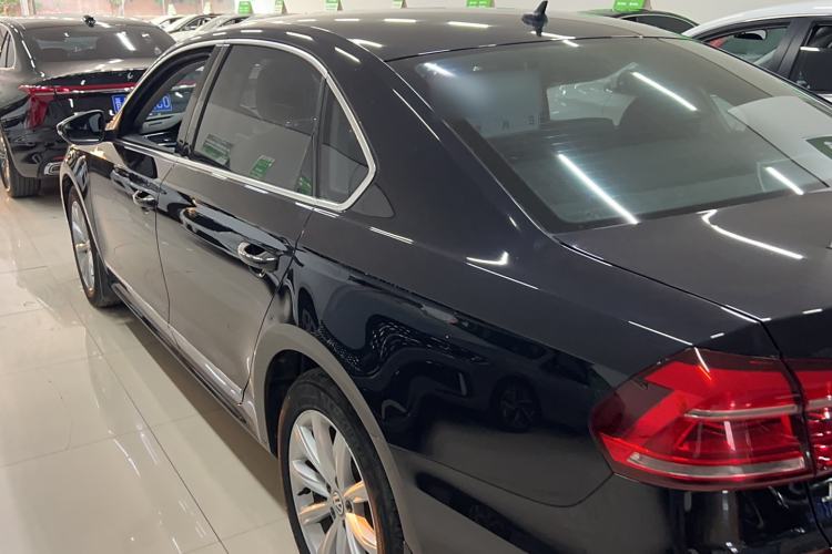 Used Volkswagen Passat 2016 330TSI DSG Luxury Edition
