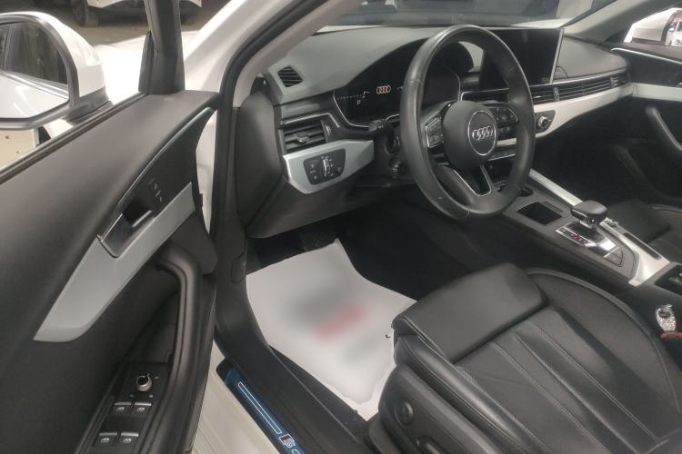 Used Audi A4L 2022 40 TFSI Fashion Dynamic Model
