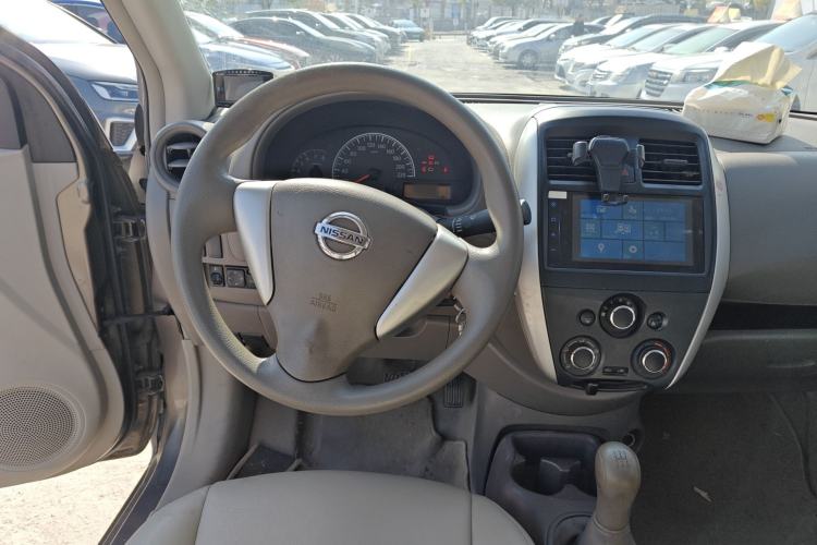 Used Nissan Sunny 2014 1.5XE Manual Elite Edition