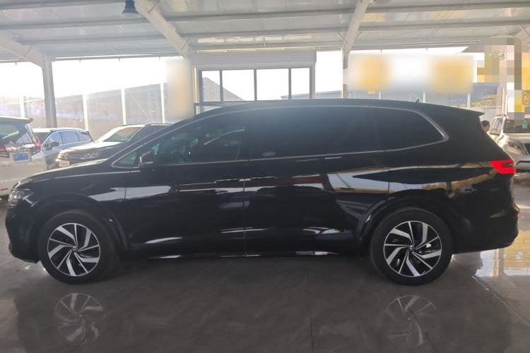 Used Volkswagen Viloran 2020 330TSI Luxury Edition
