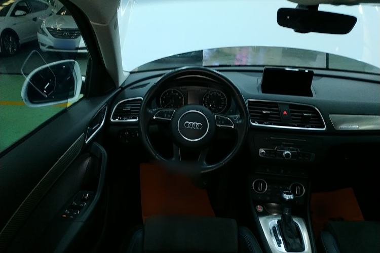 Used Audi Q3 2017 40 TFSI quattro all-wheel-drive sport model
