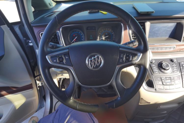 Used Buick GL8 2014 3.0L GT Luxury Business Haoya Edition