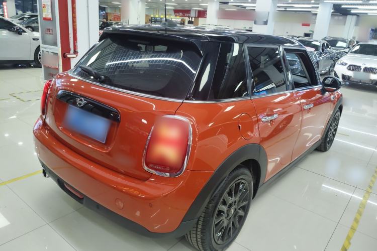 Used  MINI 2018 1.5T COOPER Classic Edition Five-Door Version
