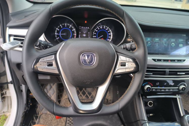 Used Changan Eado 2019 High-Energy Edition 1.6L GDI Manual Pioneer Model China VI Standard