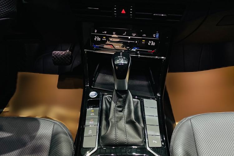 Used Volkswagen Passat 2024 330TSI Starry Elite Edition
