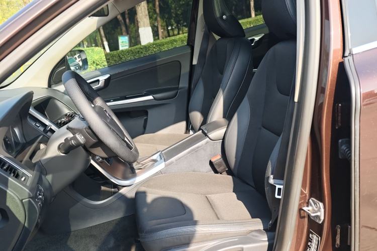 Used Volvo XC60 2017 T5 Smart Edition