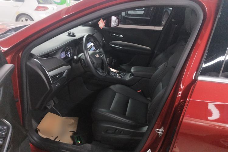 Used Cadillac XT4 2022 28T Two-Wheel-Drive Luxury Version
