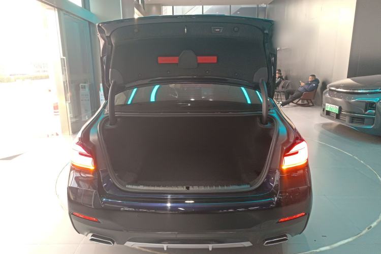 Used BMW 5 Series 2022 Second Facelift 525Li M Sport Package
