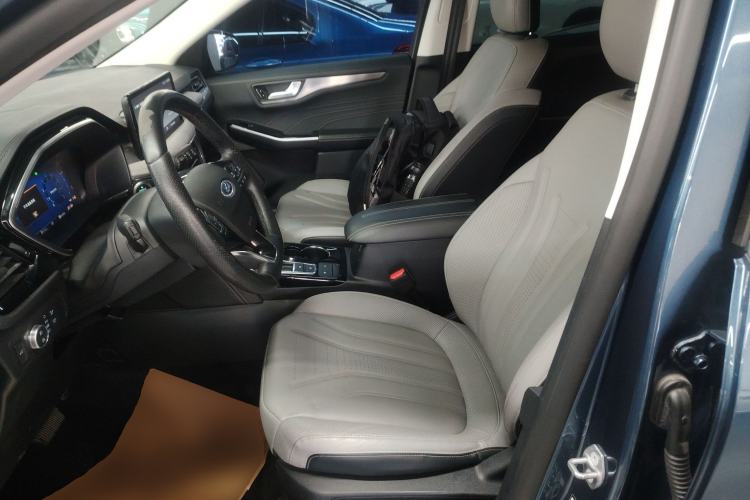 Used Ford Escape 2020 EcoBoost 245 Two-Wheel Drive Smart & Enjoyment Model
