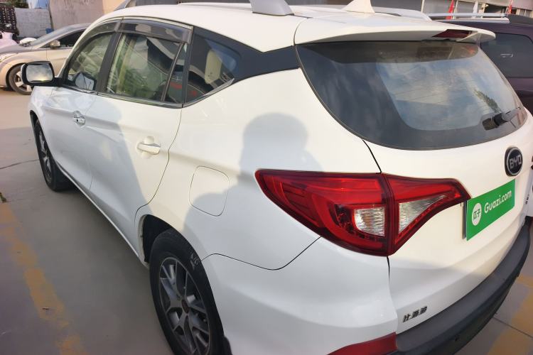Used BYD Song 2016 GaiShi Edition 1.5TI Manual Elite Model
