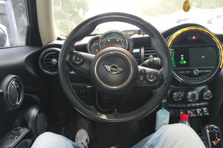 Used  MINI 2018 1.5T COOPER Classic Edition
