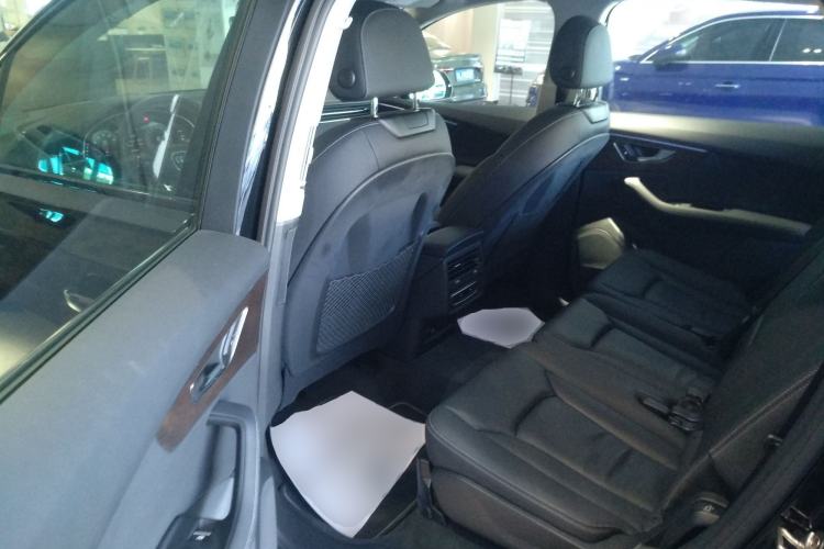 Used Audi Q7 2024 45 TFSI quattro S line Black Warrior Edition