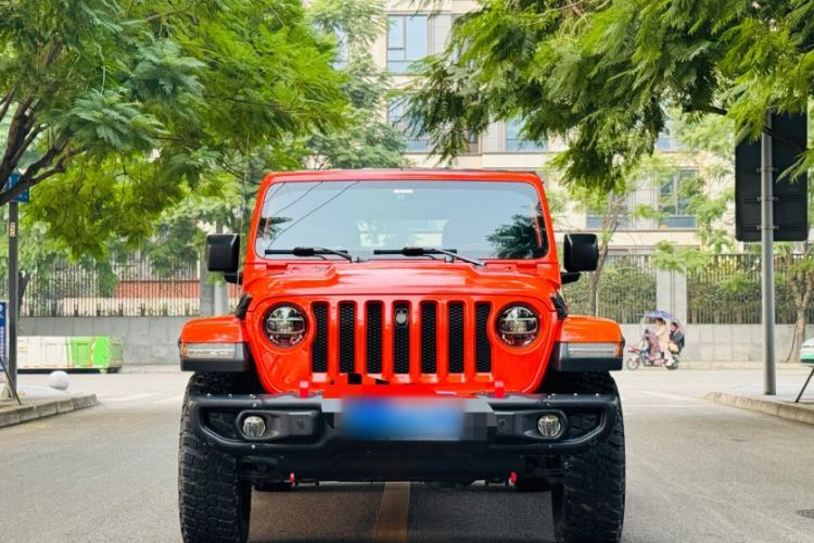 Used  Wrangler 2019 2.0T Sahara Four-Door Version China VI Emission Standard
