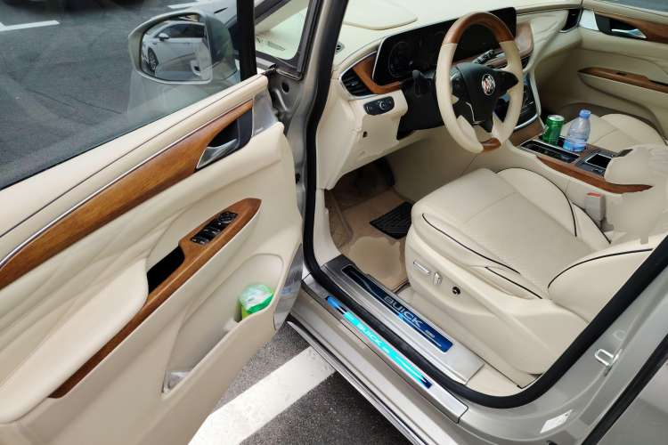 Used Buick GL8 2022 ES Landtrek 653T Comfort Edition
