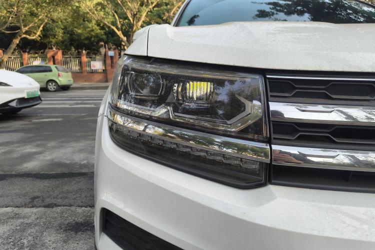 Used Volkswagen Tharu 2022 280TSI Two-Wheel-Drive Luxury Edition