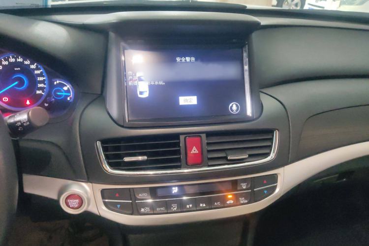 Used Honda Crosstour 2014 2.4L Luxury Edition
