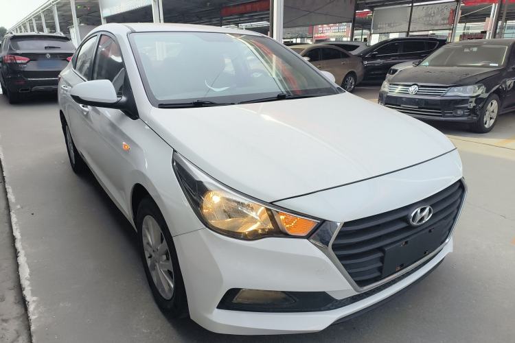 Used Hyundai Verna 2016 1.4L Manual Cool Edition GLS
