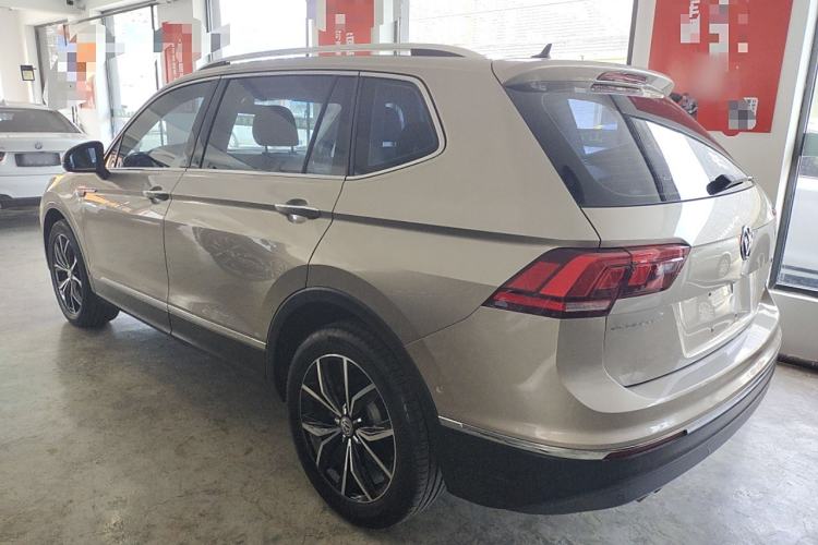 Used Volkswagen Tiguan L 2019 330TSI Automatic Two-Wheel Drive Smart Luxury Version China V Emission Standard
