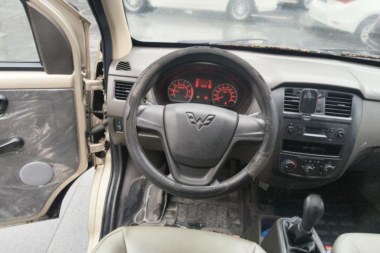 Used Wuling Rongguang S 2022 1.2L Standard Edition Air-Conditioned 5-Seater LSI