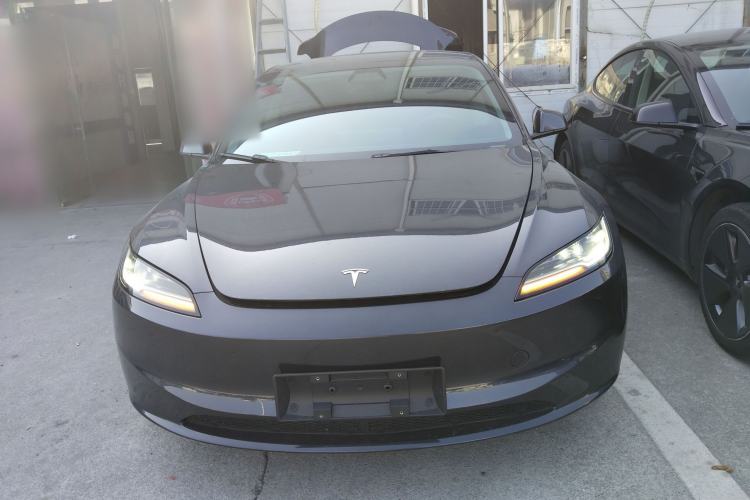 Used Tesla Model 3 2023 Rear-Wheel-Drive Version
