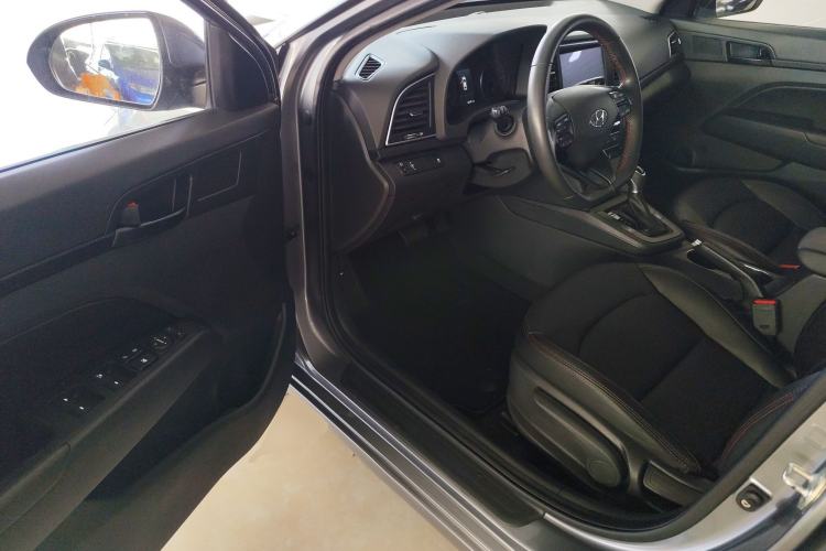 Used Hyundai Elantra 2018 1.4T Dual-Clutch Xuan Dong · Dynamic Edition
