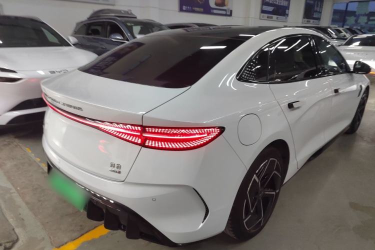 Used BYD Seal 2022 700 km Long-Range Rear-Wheel-Drive Version
