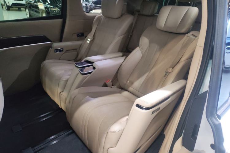 Used Buick Century 2023 2.0T Seven-Seater Deluxe Edition