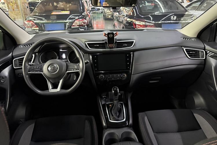 Used Nissan Qashqai 2021 2.0L CVT Smart Enjoyment Version
