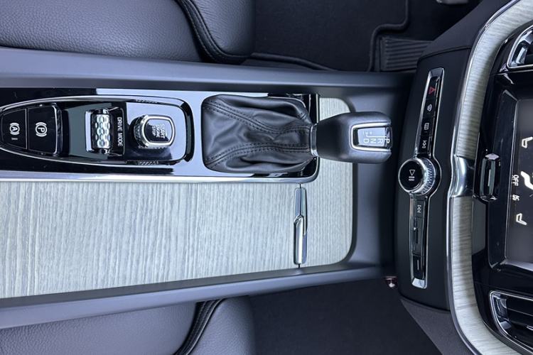 Used Volvo XC60 2021 T5 4x4 Smart Luxury Edition
