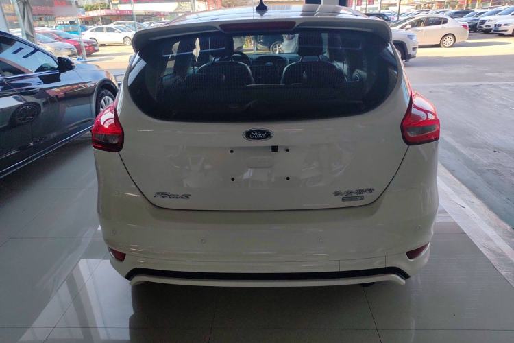 Used Ford Focus 2017 1.5T CTCC White and Black Limited Edition
