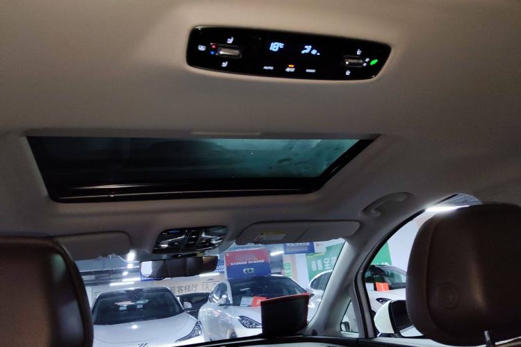 Used Roewe iMAX8 New Energy 2022 Golden Edition
