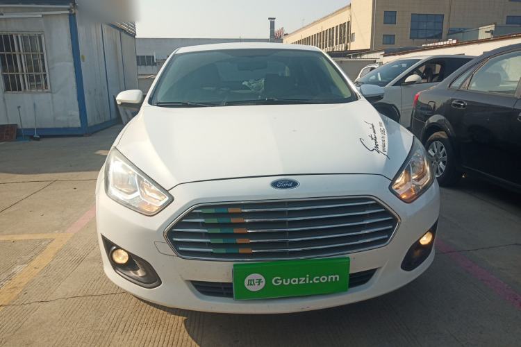 Used Ford Escort 2015 1.5L Automatic Comfort Model
