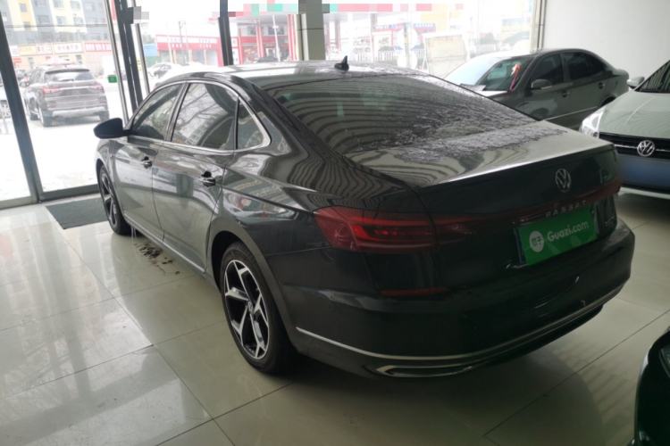 Used Volkswagen Passat 2023 330TSI Starry Luxury Edition
