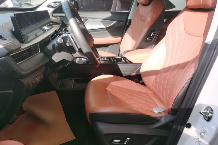 Used Chery Tiggo 8 PLUS 2022 290TGDI DCT Luxury Edition+
