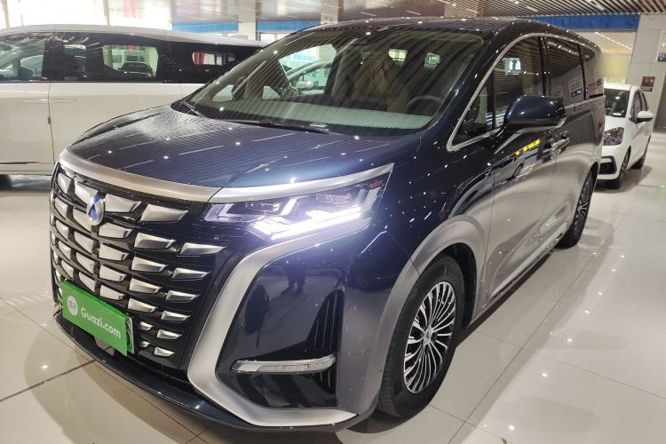 Used Denza D9 2022 DM-i 1040 Prestige Model