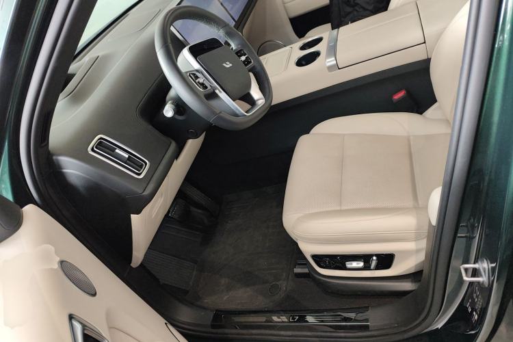 Used Li Auto L7 2023 Pro Model
